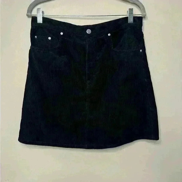 H&M corduroy black short skirt SZ 10 dark academia indie grunge preppy Y2K 90s - Picture 3 of 9
